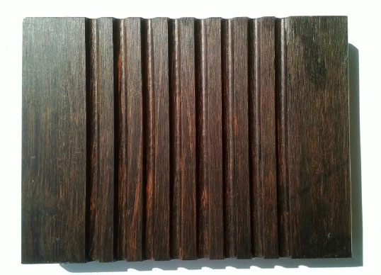 桃花江戶外竹地板正面，大溝槽紋理